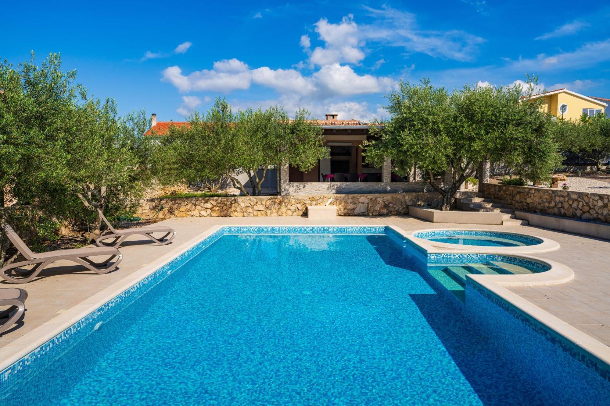 Villa Zlatni Dvori Zadarvillas Razanac Bagian luar foto