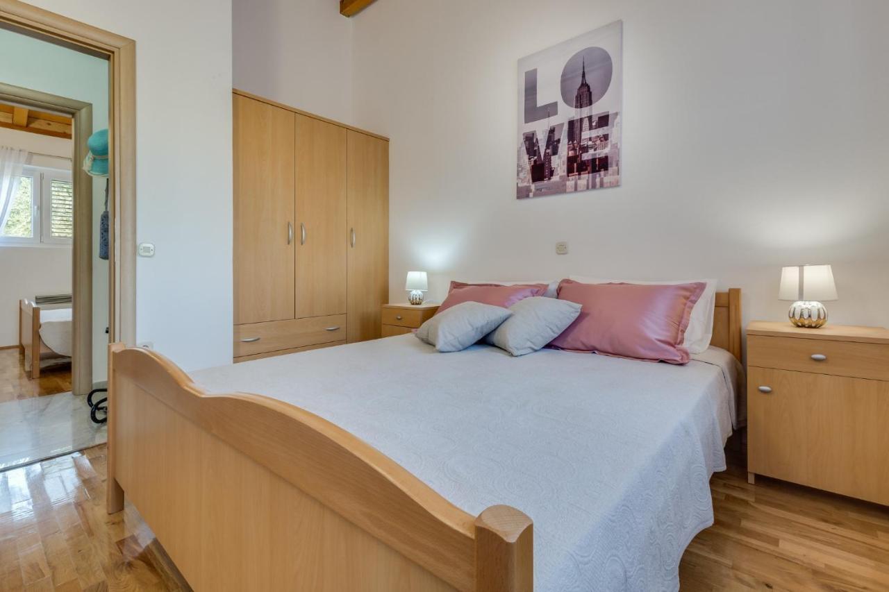 Villa Zlatni Dvori Zadarvillas Razanac Bagian luar foto