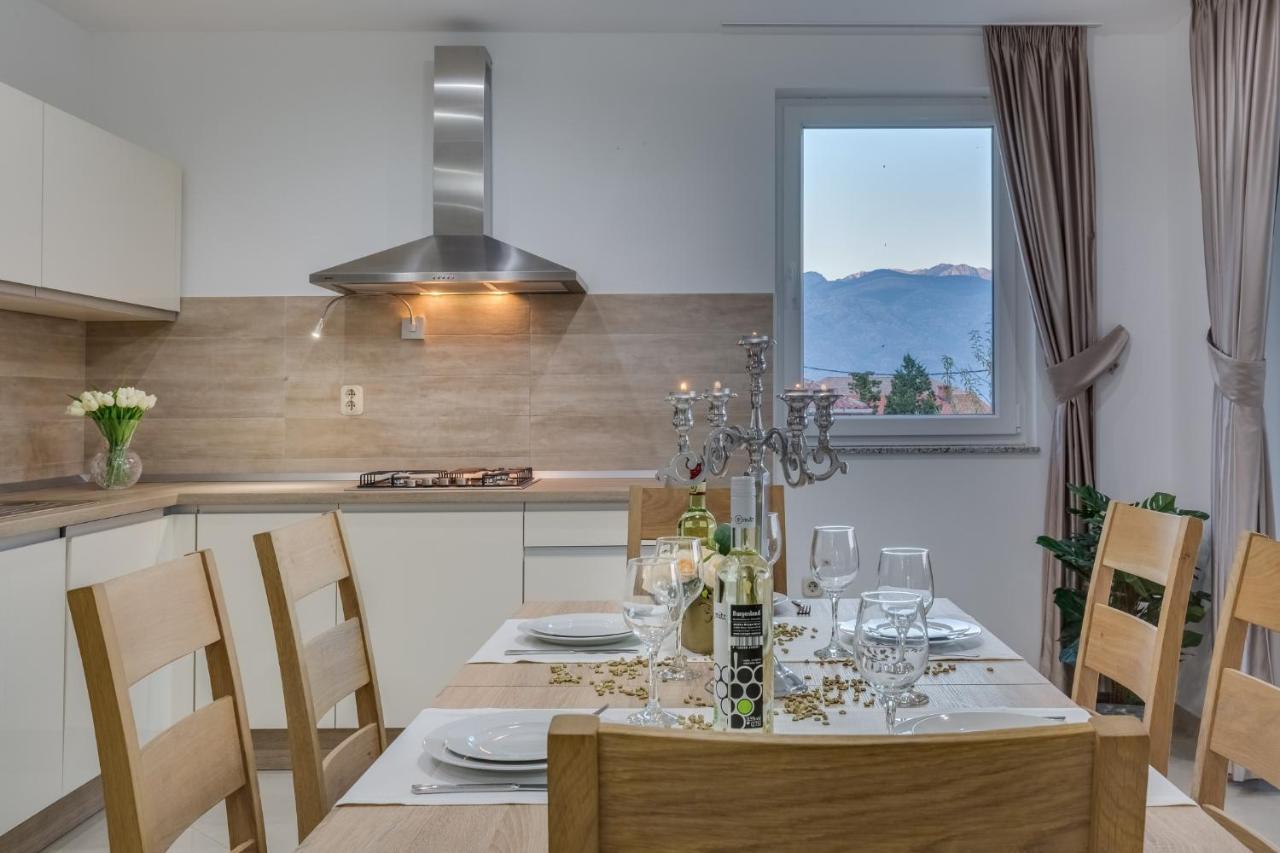 Villa Zlatni Dvori Zadarvillas Razanac Bagian luar foto